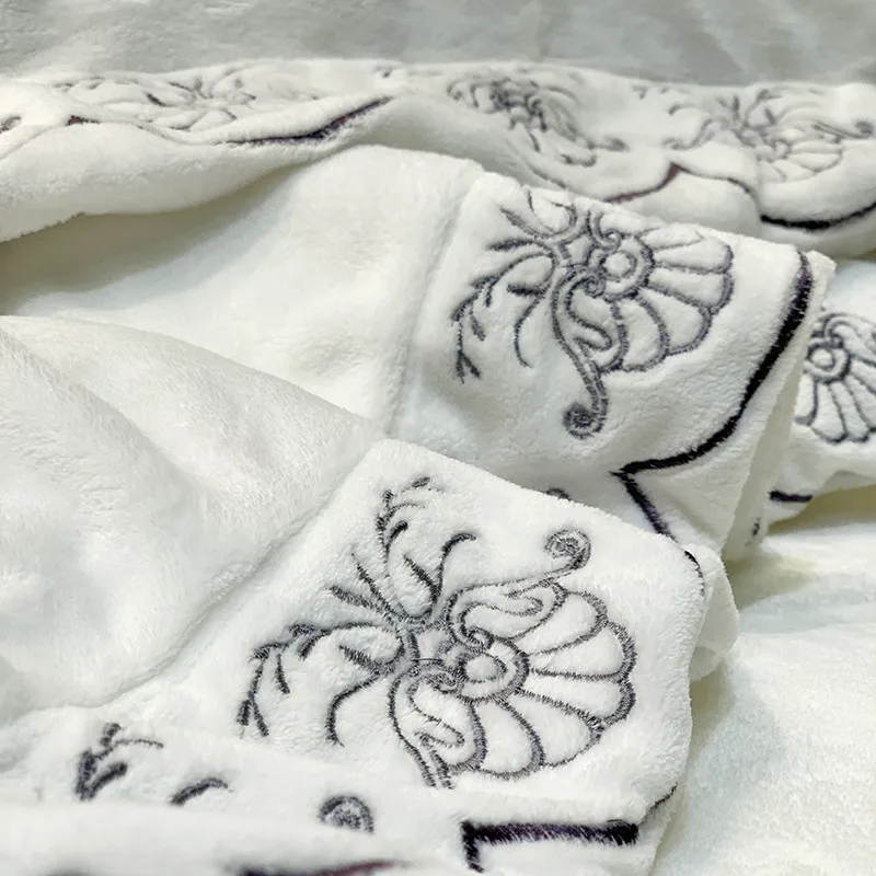 Белый фиолетовый серый синий коричневый зимний флис ткань цветы вышивка постельные принадлежности набор фланель бархат пододеяльник простыня наволочка