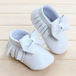 Для маленьких девочек; Мокасины с бахромой детская обувь из искусственной кожи, для детей с перфорацией белого цвета, которые делают первые