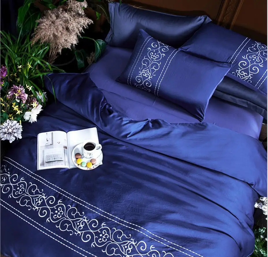 

Solid Color Home Textile Embroidered duvet cover sets king queen size 4pcs Blue Pink Green Satin bedding bed sheet pillowcases