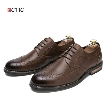 

Ectic Classical Brogues for Mens Wood and Rubber Sole Genuine Cow Leather Business Flats Sewing Treat Urvan Quality Dropshipping