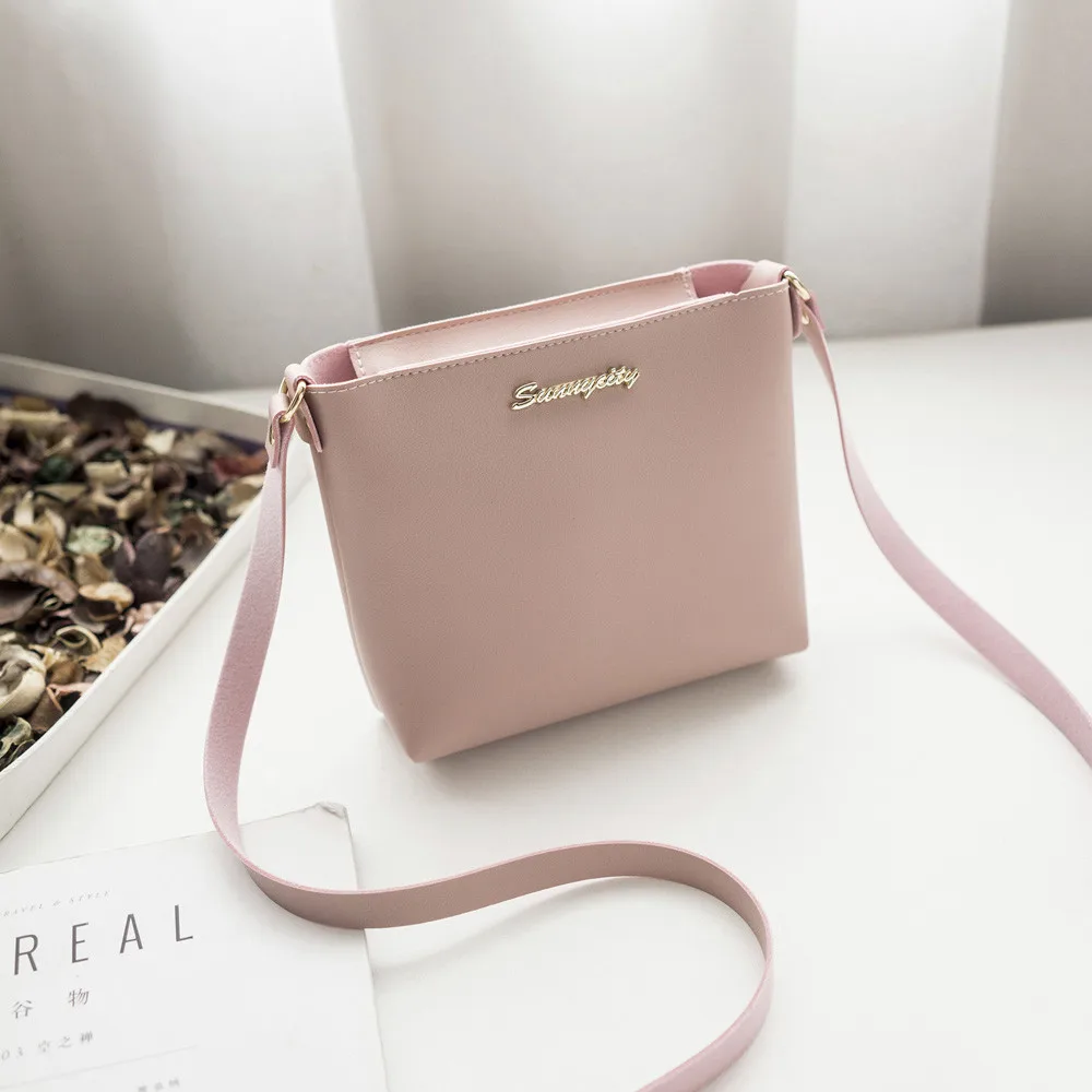 Kopen 2018 Nieuwe vrouwelijke tassen kwaliteit pu leer zachte gezicht vrouwen tas wilde schouder tas Gewatteerde shell Telefoon tas bolsa feminina