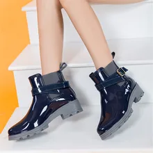 Femmes bottes de pluie 2016 nouvelle dames occasionnels de marche en plein air chaussures de chasse étanche caoutchouc Botas Ladies cheville bottes de pluie KM1277