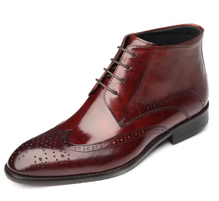 Новые мужские ботинки из натуральной кожи; деловые повседневные Модные ботильоны с резным узором; мужские офисные ботинки высокого качества; Цвет черный, красный - Цвет: wine red