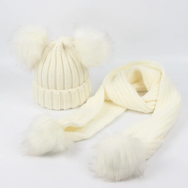 Детский шарф и шапка, зимний комплект для мальчиков и девочек, двойной помпон с искуственным мехом, шапка, шарф, комплект для малышей, теплая вязаная шапка, длинный шарф - Цвет: milk wihte