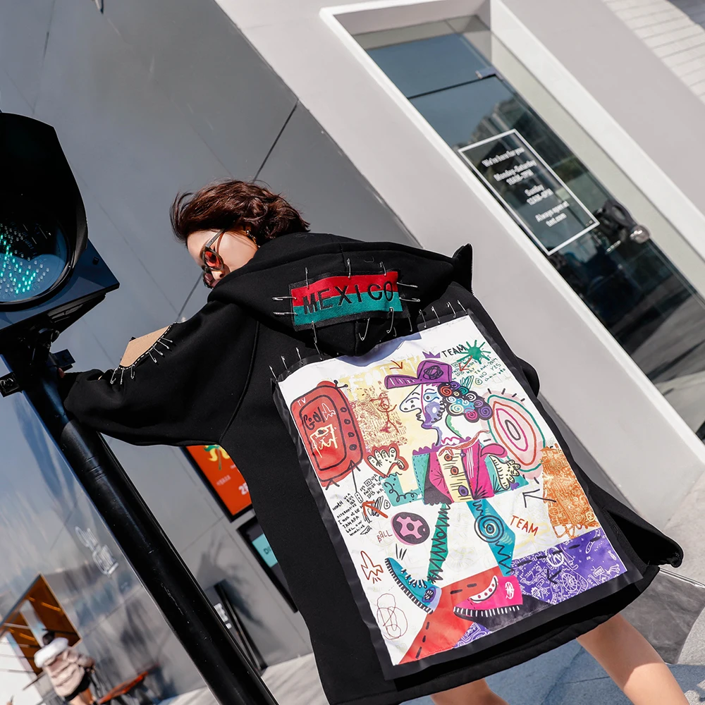 

Streetwear Fashion Patch Graffiti Print Fleece Jacket Women Large Size Windbreaker Jacket 2019 New Arrival Hooded Long Coat
