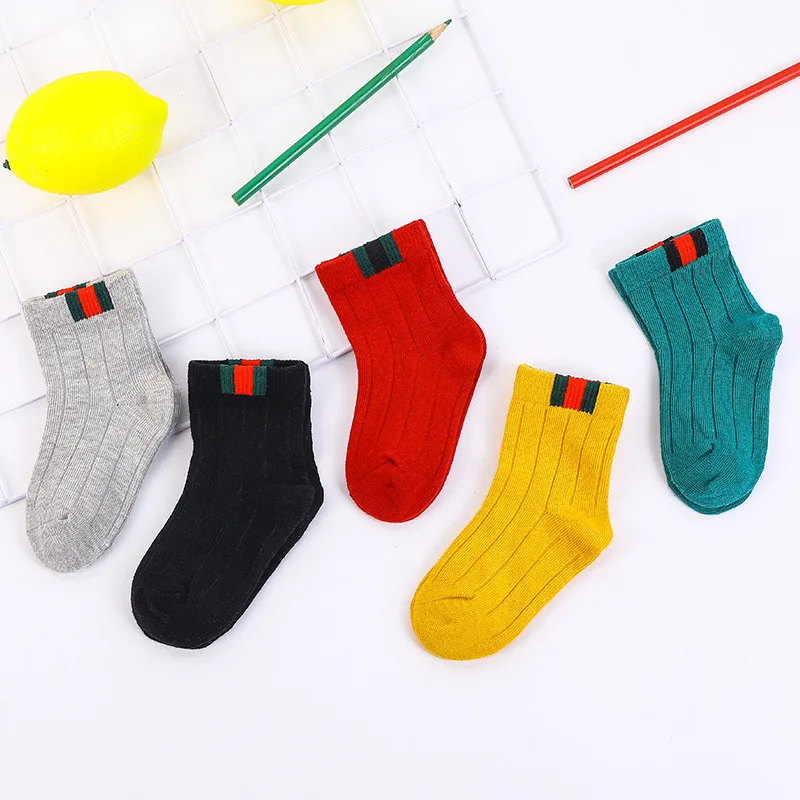 

2018 Autumn New Fashion Solid Cute Female Socks Girls Boys Cute Ankle Socks Hipster Skatebord Ankle Stripe Males Socks