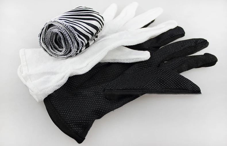 

glove to zebra silk close up magic trick professional magician street stage party magia props easy to do