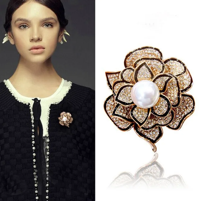 

USTAR Flower simulated pearl Brooch for women wedding Jewelry Gold color Crystals Christmas Brooches Pins Gift