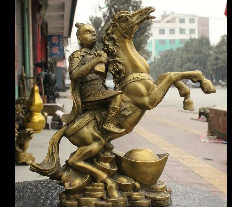 

671115746++China Brass Yuanbao Monkey King Sun Wu Kong Hand Prayer flag Ride Horse Statue