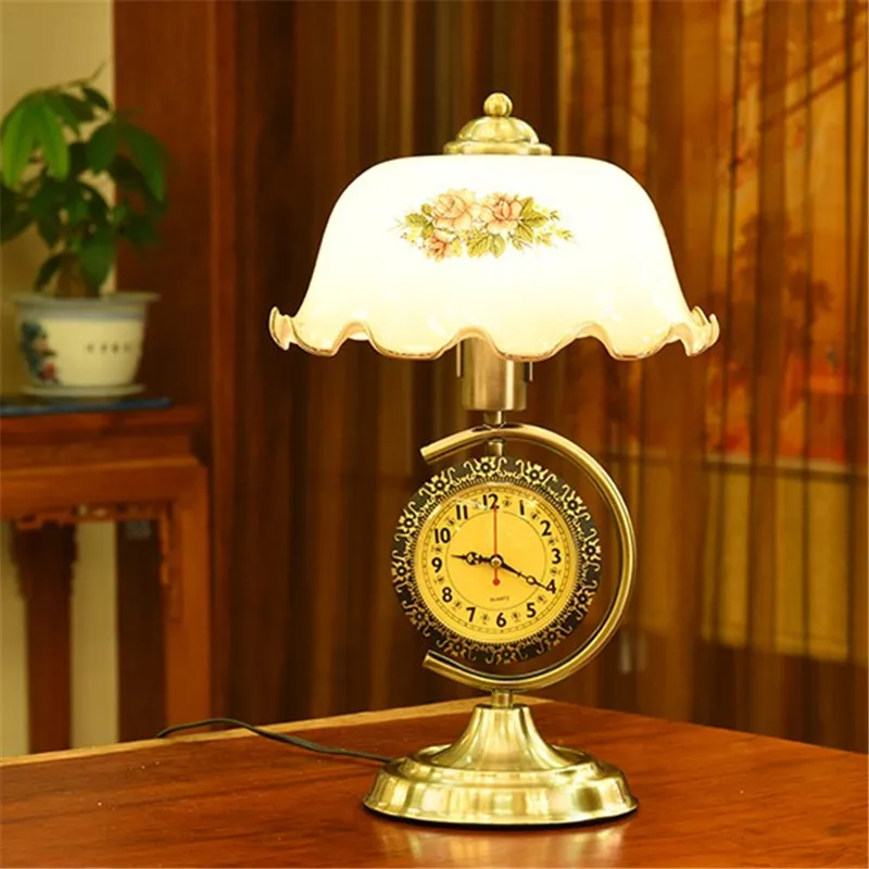 Vintage Clock decoration table lamp