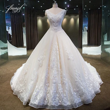 شراءFmogl Vestido De Noiva رقبة V خط دانتيل فساتين الزفاف 2019 ذيل شابيل زين مطرز باللؤلؤ القوس تول فساتين العروس
