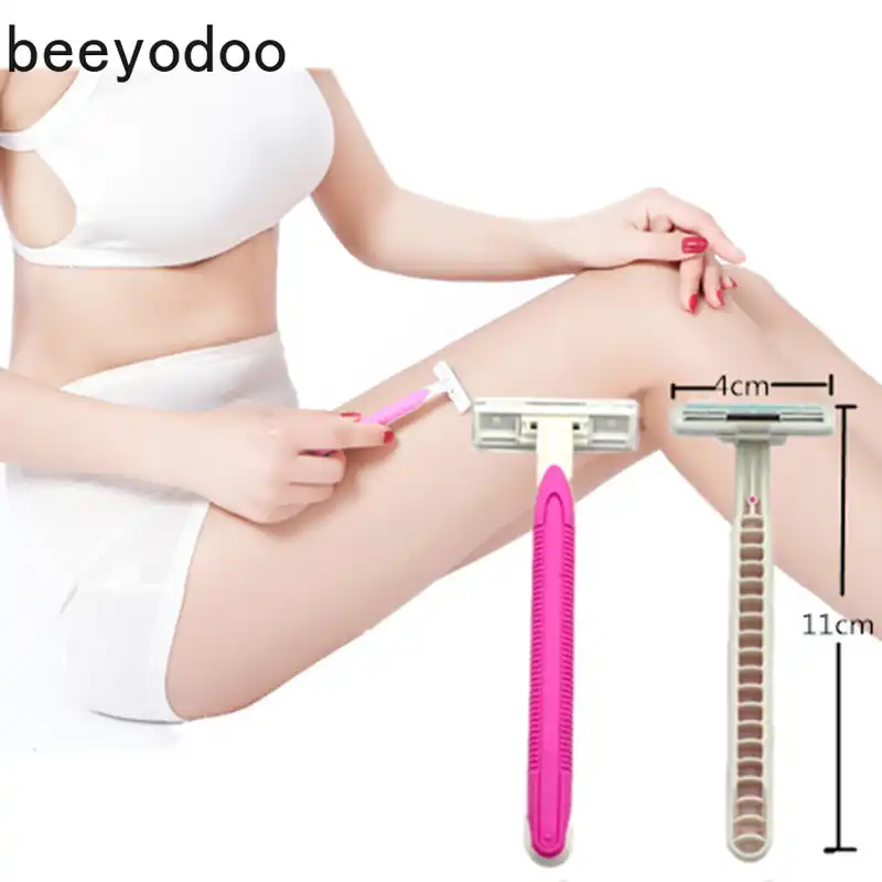 shaving pubes with disposable razor