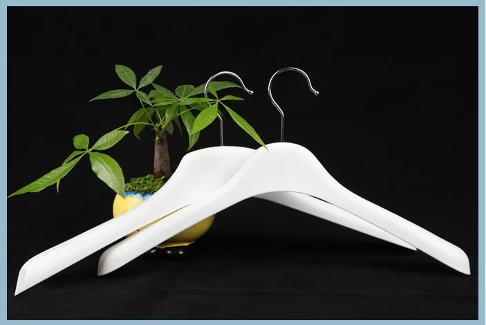 

[Free shipping] Big Pure White Plastic hanger for Garment,for Coats . Man's Style (4 Pieces/ Lot)