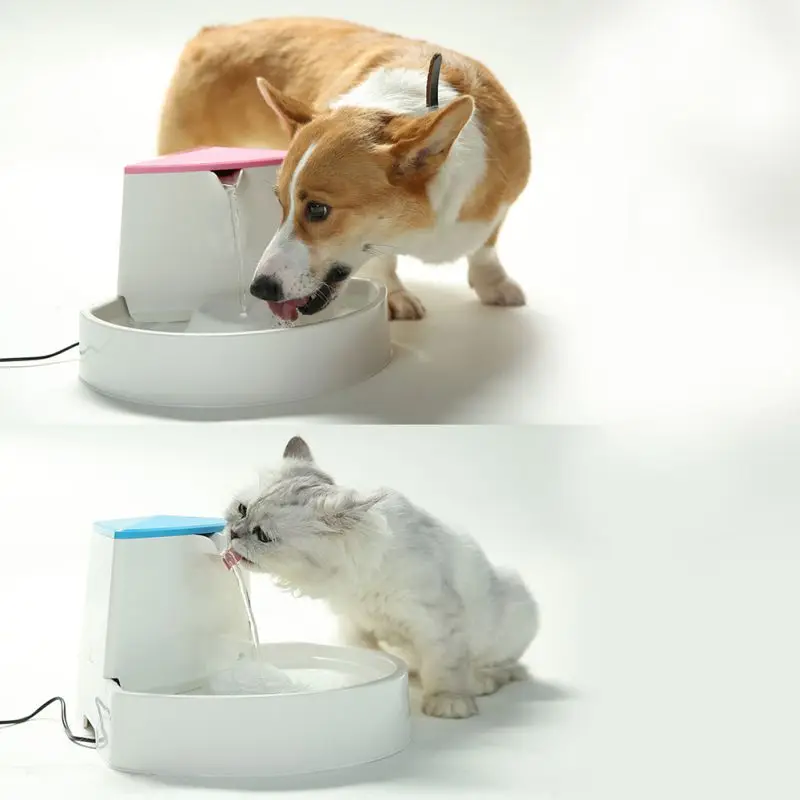 

Dog Cats Corner Fit Drinking Bowl Automatic Electric Pet Water Fountain High Capacity Water Dispenser for Small Medium Pet