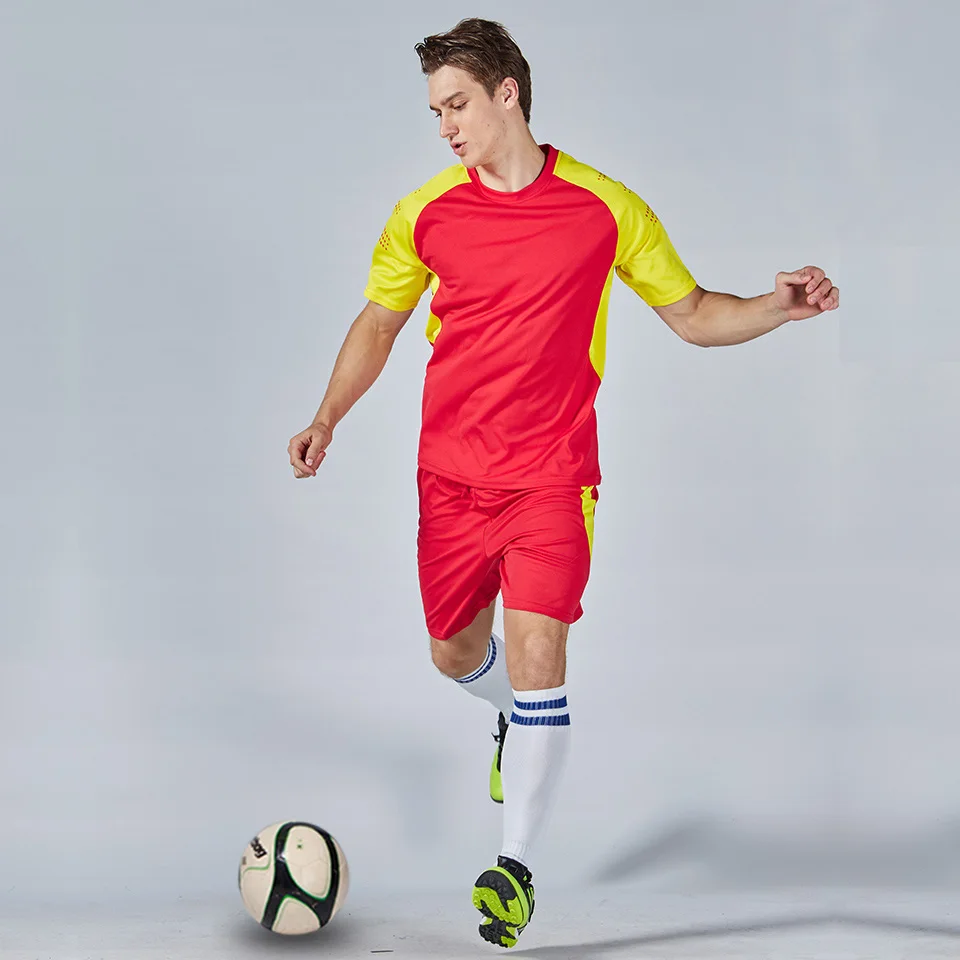 Взрослые и дети футбол футбольные майки комплекты одежды короткий рукав Дети Футбольная форма футбол трикотажный Костюмчик на заказ - Цвет: Красный