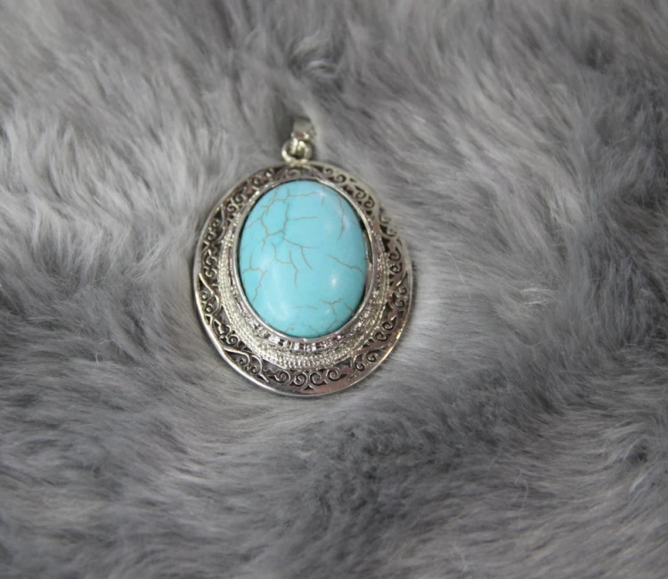 

Engrave Hollowing out Gem Stone Drop Statement Necklaces & Pendants Blue Charms Gems Jewelry for Women Accessories 2015