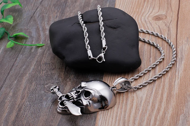 Ankh Collana Collana Uomo Con Ciondolo Croce Gotica E Ali D'angelo - Acciaio Inox, Lunghezza 25 Pollici, Argento Collana Biker Acciaio Inox Croce Gotica Ali Angelo - Foto 4