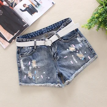 

2020 Blue Women's Denim Shorts Sequins Edge Of Hair Summer Mid Waist Jeans Hole Washed 100% Cotton Straight Denim Shorts 9635