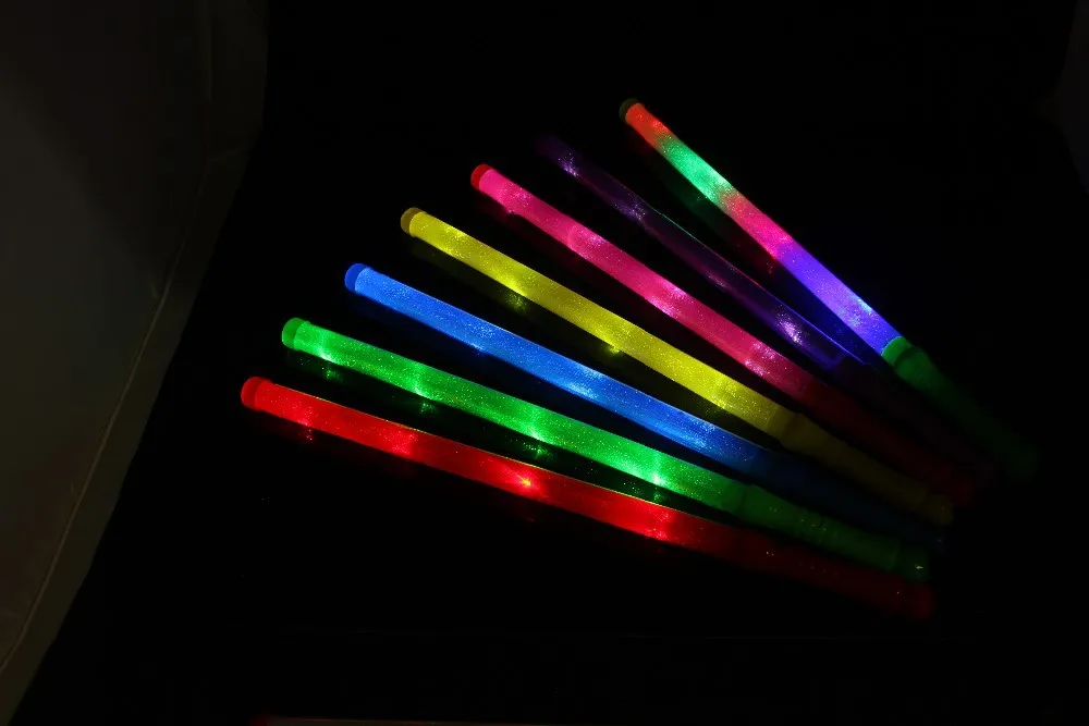 Лучший подарок на день рождения Светодиодный Волшебная палочка изменение цвета яркий фонарь осветительный фонарь на подставке для вечерние концертные пластиковые электронные цвета ful fluo