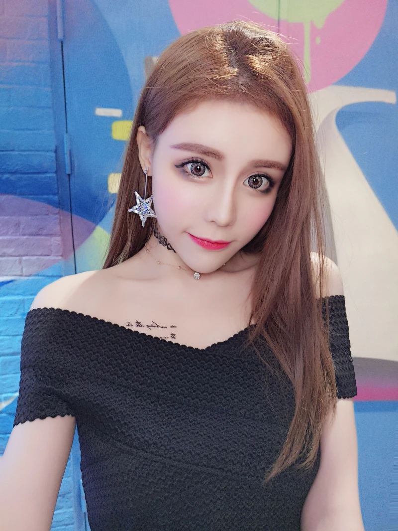 23