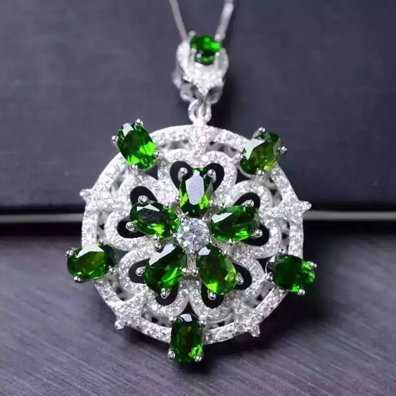 natural diopside pendants s925 sterling silver natural green gem round