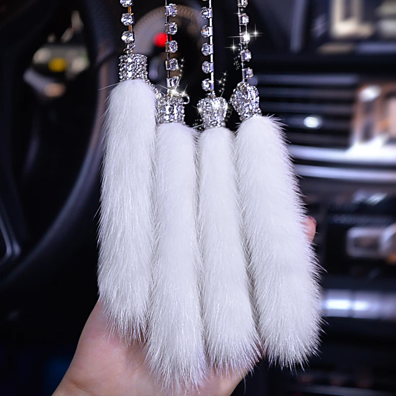 

Diamond - encrusted car pendant rearview mirror Mao Mao fox wool rhinestone car accessories ladies cute car pendant ornaments