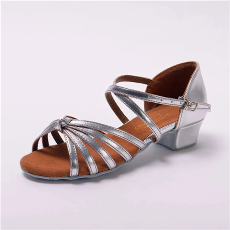 

Hot selling Children Girls Sandals Princess Dance Shoes Girls Low-heel dancing for Child Birthday party performance Sandals24-41