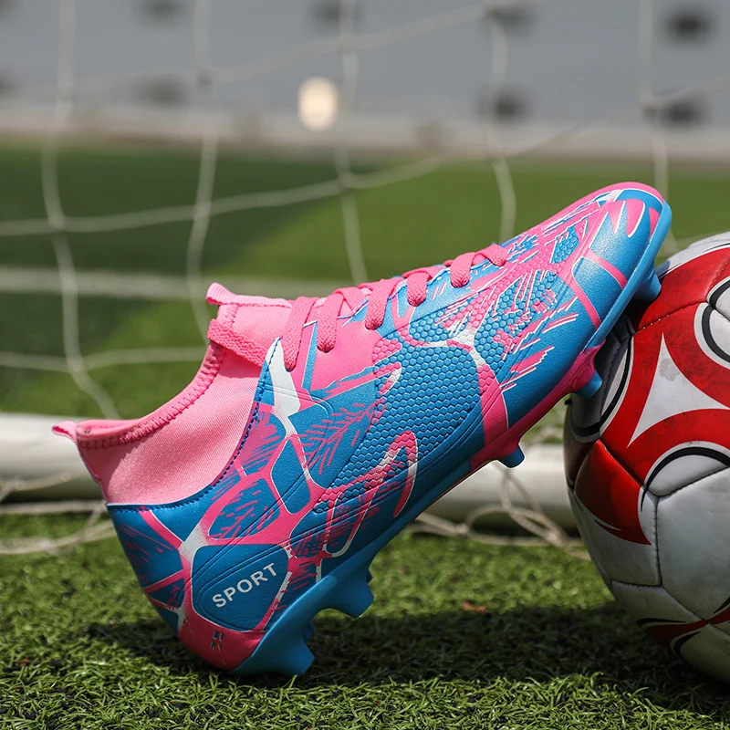 

High-protective long-staple soccer shoes, stylish technology protection feet design, soft and comfortable durable soccer shoes