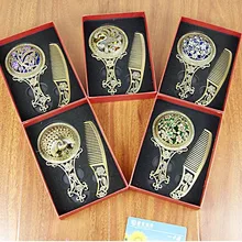 Абсолютно новое женское шикарное Ретро винтажное Карманное зеркальце компактное макияж зеркала расческа набор ручной Макияж бронзовая с вырезами Makeuo Vanity