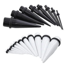Fita adesiva de orelha acrílica 2 pçs/lote, expansor, piercing de estiramento, preto e branco, afinador de orelha, instrumentos de piercing do corpo
