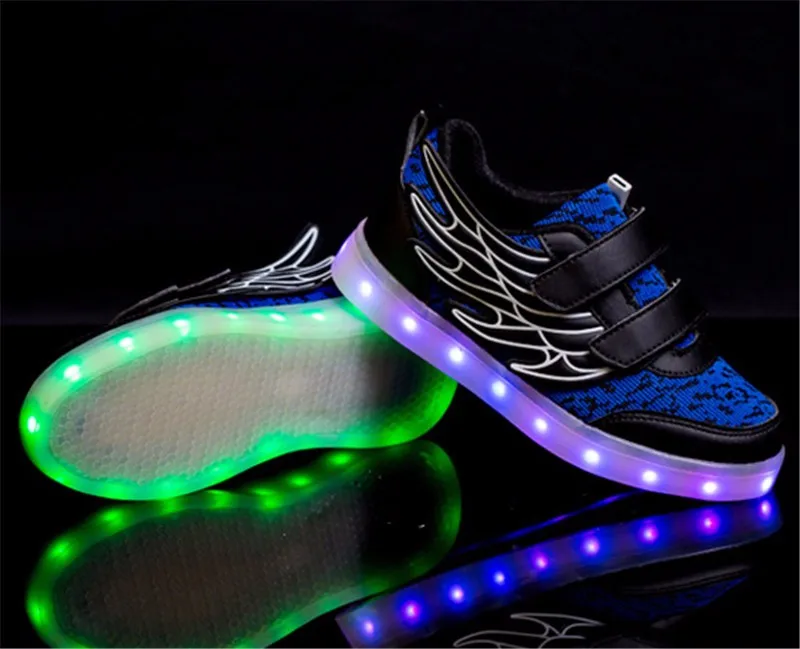 Обувь со светодиодной подсветкой; Зарядка через usb для маленьких мальчиков и девочек обувь с подсветкой крыло светящаяся детская обувь \ Сникеры с подсветкой Размеры 25-35