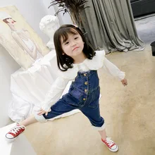 Весенний костюм в Корейском стиле для маленьких девочек; модная однотонная джинсовая Комбинезоны От 2 до 6 лет для детей на все случаи жизни, с соединением внакрой брюки на подтяжках