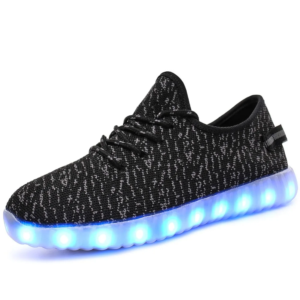 Baratos LED niños zapatos USB recargable transpirable volando tejido zapatillas para hombres y mujeres moda grandes niños y adultos zapatos tamaño 34 46