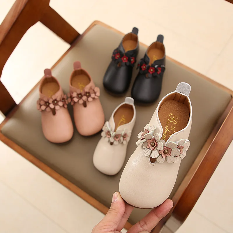 Acheter Nouvelles Fleurs Enfants Bambin Bébé Petites Filles Blanc Noir Rose Chaussures En Cuir Décontractées Pour Filles Chaussures de Danse 1 2 3 4 5 6 7 ans