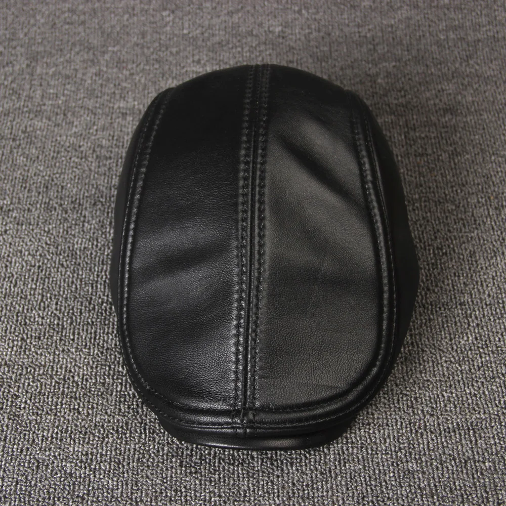 3663448379_451102345