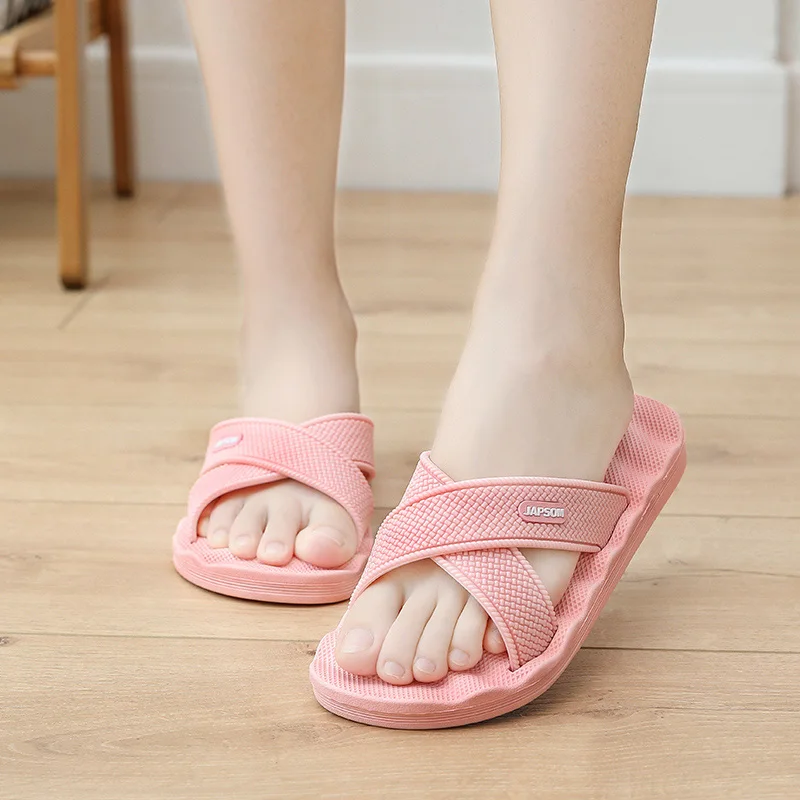 

Summer Indoor Slippers Women Ultralight Flat Slides Couples Home Slippers Fashion Anti-Skid Bathroom Shoes Badslippers