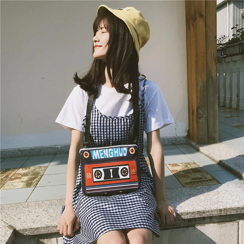 Menghuo 2018 Personality Retro 3D TV Tape Camera Radio Shape Women Handbag Ladies Shoulder Bag Messenger Bag Rock Cross-body Bag (59)