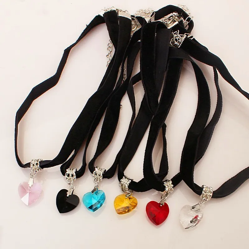 New 6 colors heart shaped velvet neck necklace Gothic velvet heart