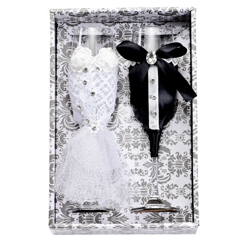 2 шт./компл. креативный подарок для невесты и жениха Черный и белый Dresschampagne флейты Свадебные бокалы набор чашки тостов Кубок - Цвет: Clear