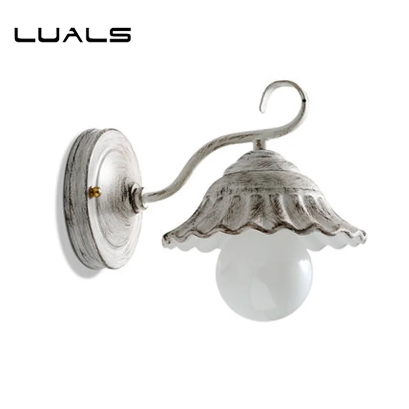 

American Country Wall Lamp Sitting Room Decorate TV Setting Wall Lights Creative Wrought Iron Vintage Wall Lights Sconces