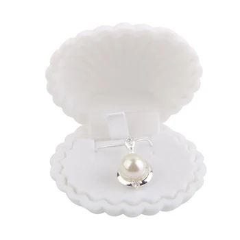 

Shell Shape Velvet Pendant Necklace Jewellery Display Storage Case Xmas Gift Box