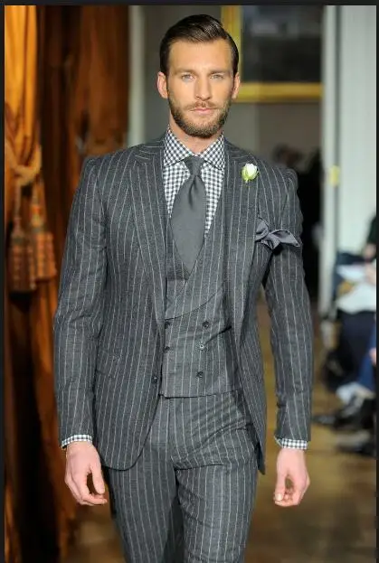 

2018 New arrivals Custom Made Gray Stripe Groom Tuxedo/Wedding Suits For Men 3 pieces Suits Prom Suits( jacket+Pants+vest+tie)