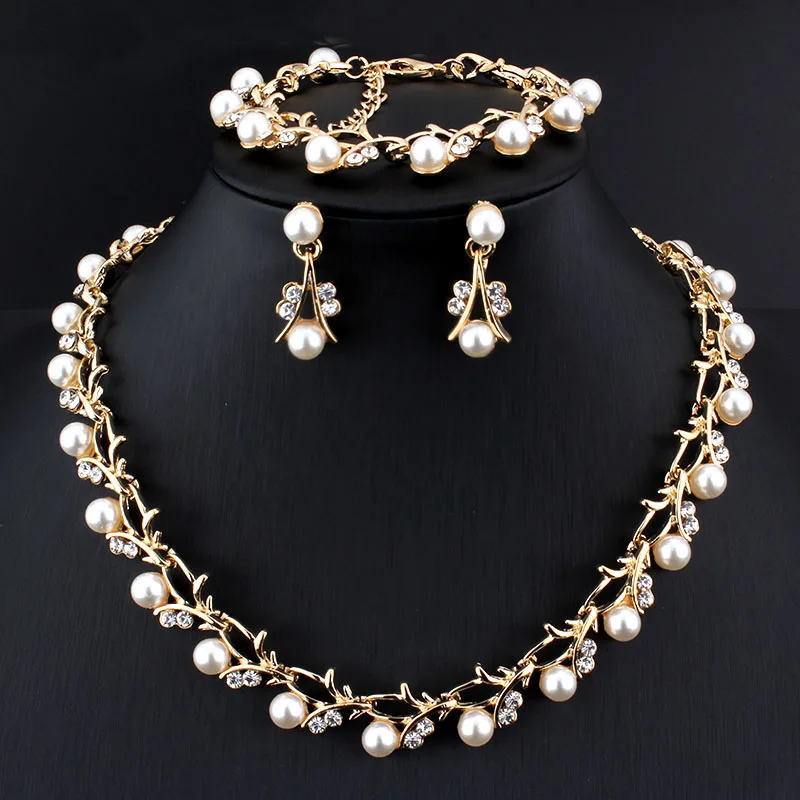 jiayijiaduo-Classic-Imitation-Pearl-necklace-Gold-color-jewelry-set-for-women-Clear-Crystal-Elegant-Party-Gift