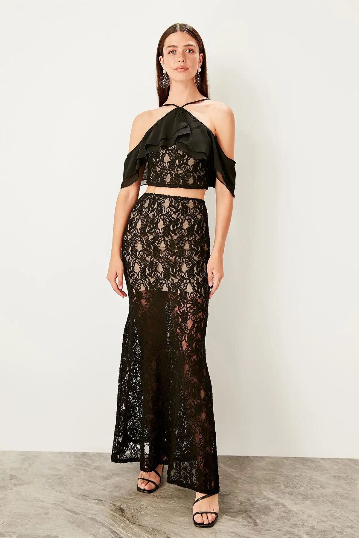 

Trendyol Black Lace Detail Skirt TPRSS19ET0078