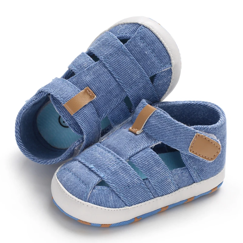 Летние сандалии для маленьких мальчиков и девочек; обувь для новорожденных; мягкая кожаная обувь с подошвой для кроватки; унисекс; детские сандалии для начинающих ходить; Infantil; 0-18M - Цвет: Синий