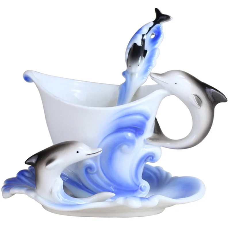 

Creative Enamel Coffee Mugs with Spoon Porcelain 3D Ceramic Peacock Swan Coffee Milk Tea Cup Saucer Sets for Home Decoration