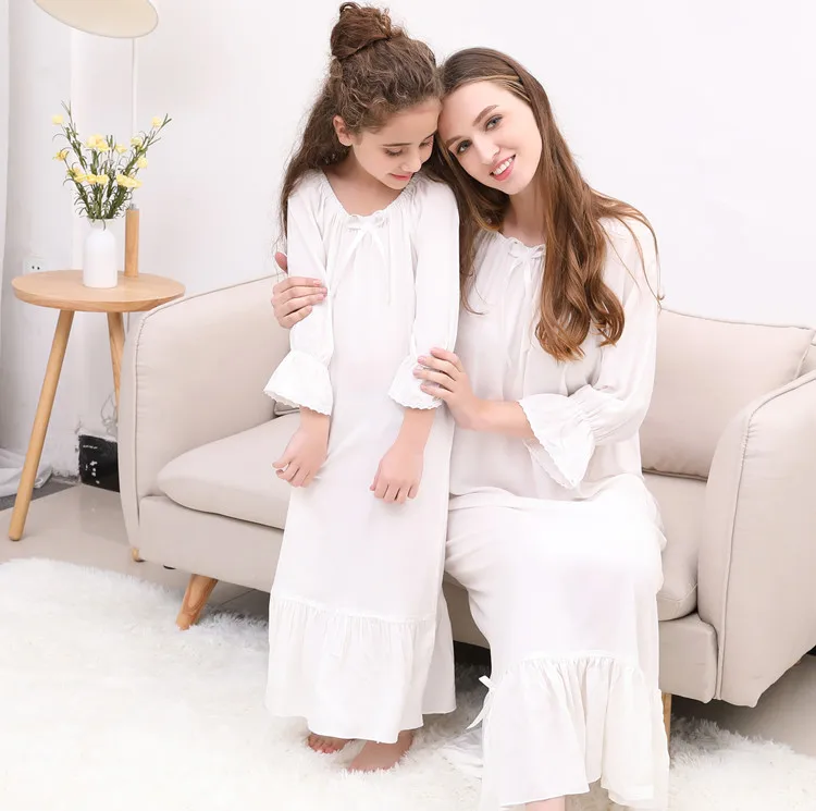 

Mother Daughter Pajamas Dress new Mummy and Me Mama Baby Set 2018 Summer Autumn 100% Cotton Family Matching Pajamas Clothing Set