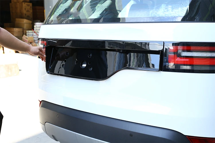 1 шт ABS черный глянец хвост ворота лицензии украшения Накладка для Land Rover Discovery 5 LR5 L462 авто аксессуары