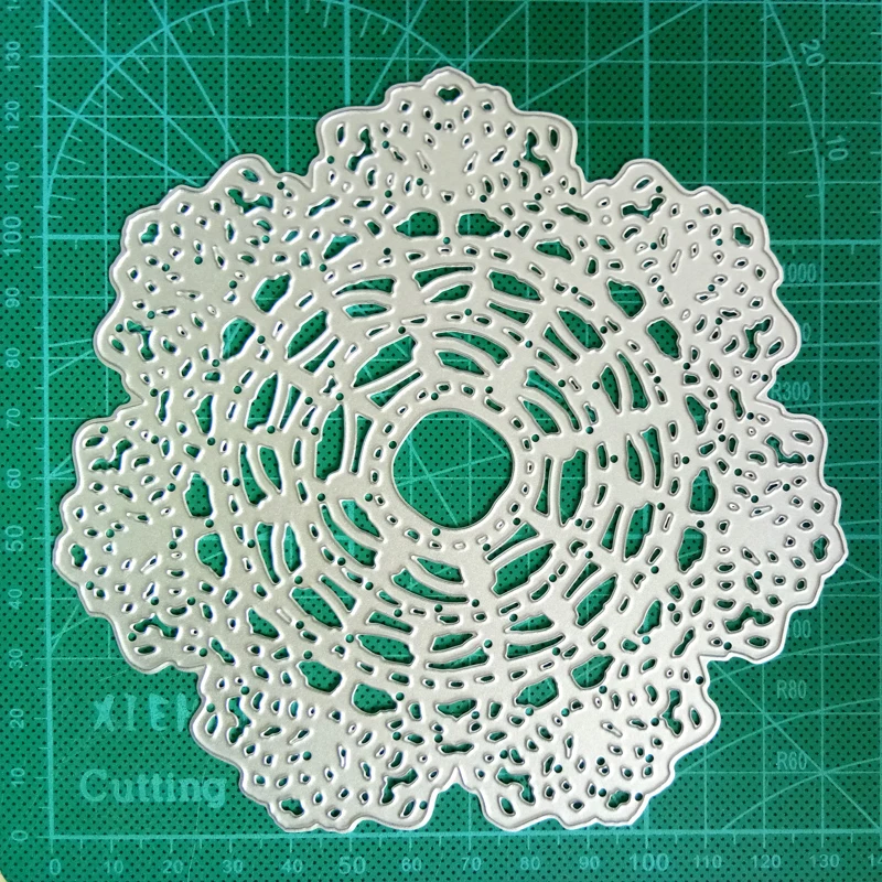 

Pierced Floral Frame Metal Cutting Dies Stencils for Scrapbooking Card Making Etched Embossing Die Cuts 2019 New Design