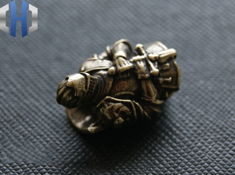 EDC خمر تقلب فارس النحاس الصليبية درع المحارب سكين مظلة حبل مشبك مفتاح قطرة Paracord الخرز